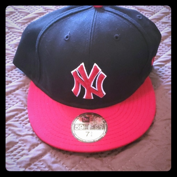 red yankees fitted